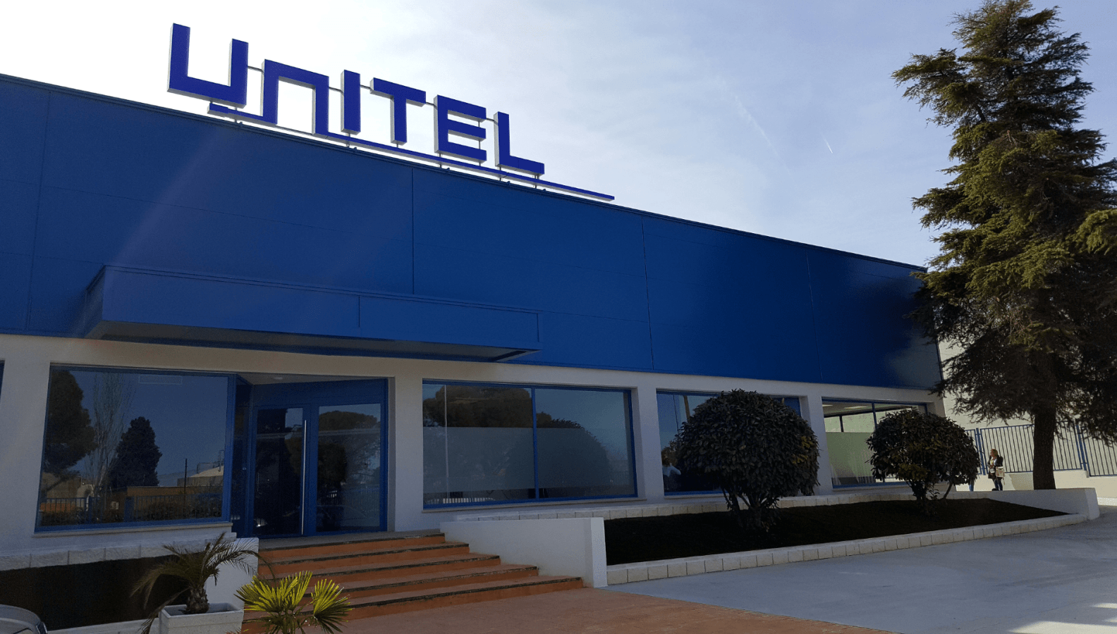 Nuevas-instalaciones-de-Unitel-y-Unitel-Formación